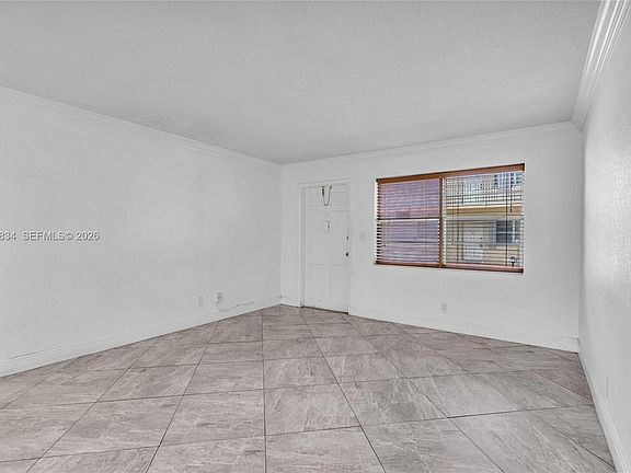 5th image of 1722 Mayo St APT 103