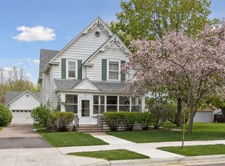 221 11th Ave N, Hopkins, MN 55343