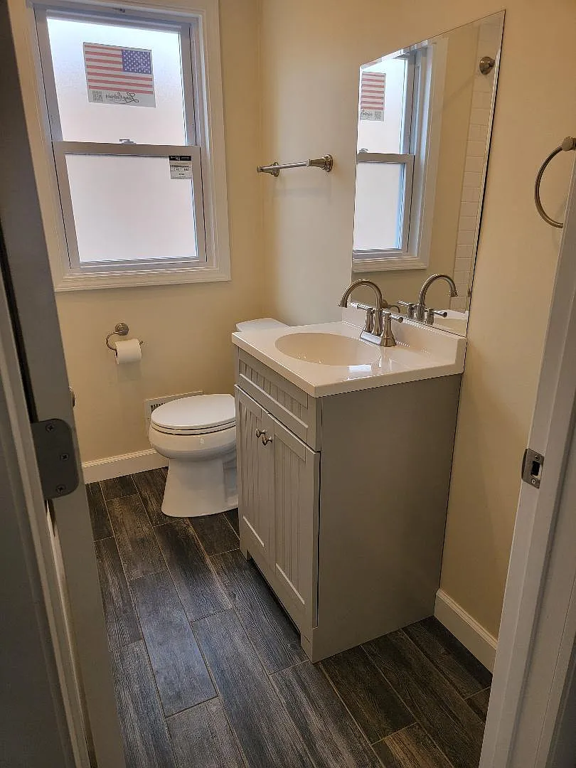2 bed, 900 sqft, $1,900 — Photo 3