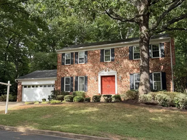15427 Skyline Dr, Dumfries, VA 22025