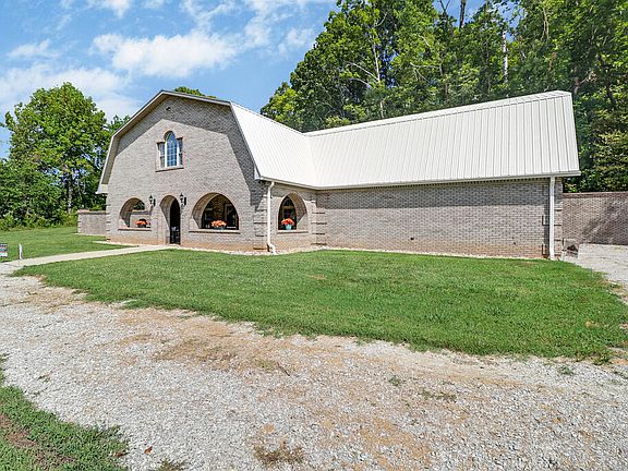 3rd image of 2705 Lick Creek Rd