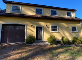 123 Christian Hill Rd, Milford, PA 18337