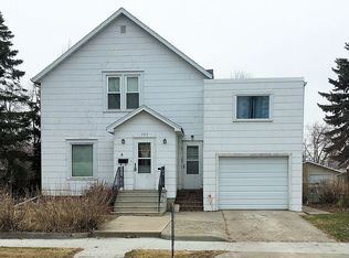 903 Kelly Ave NE, Devils Lake, ND 58301