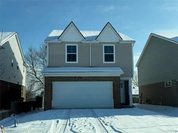 2026 Elmhurst St, Canton, MI 48187