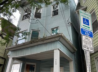 169 S 10th St FLOOR 3, Newark, NJ 07107