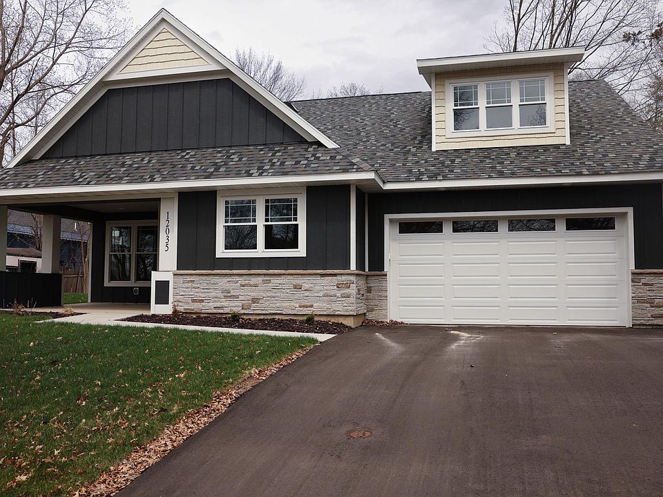 1st image of 12035 Ash St
