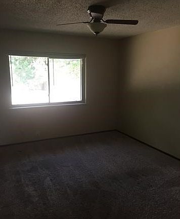 3rd image of 2318 Bunker Hill Dr