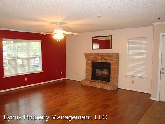 3rd image of 2092 S Sherwood Dr APT E39