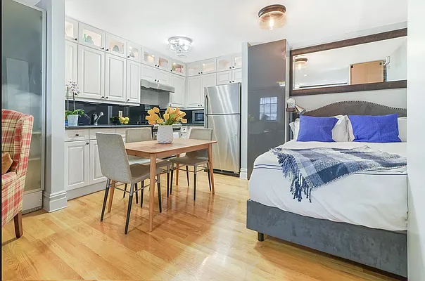 Sold by Compass | media 3