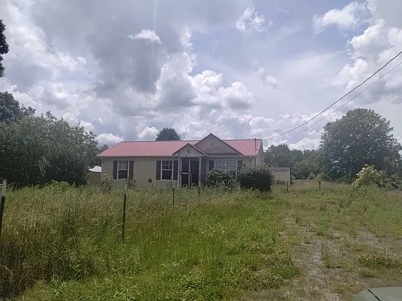 2nd image of 5323 Roaring Springs Rd