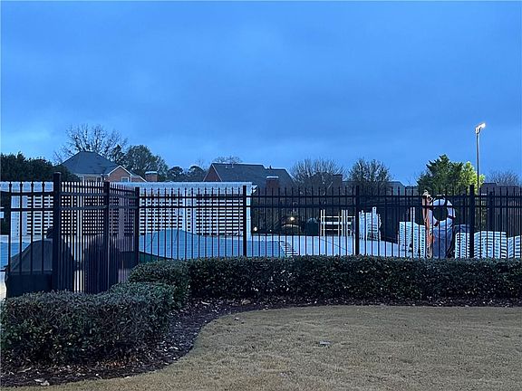 3rd image of 1075 Falkirk Ln #273