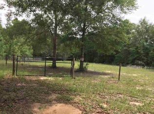 1700 Amanda Ln, Cantonment, FL 32533