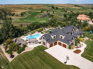 4000 Ridge Way, Bismarck, ND 58503