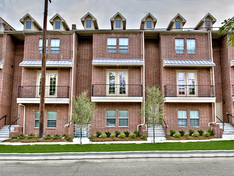 Miyama Cantey Townhomes 2813 — Photo 2
