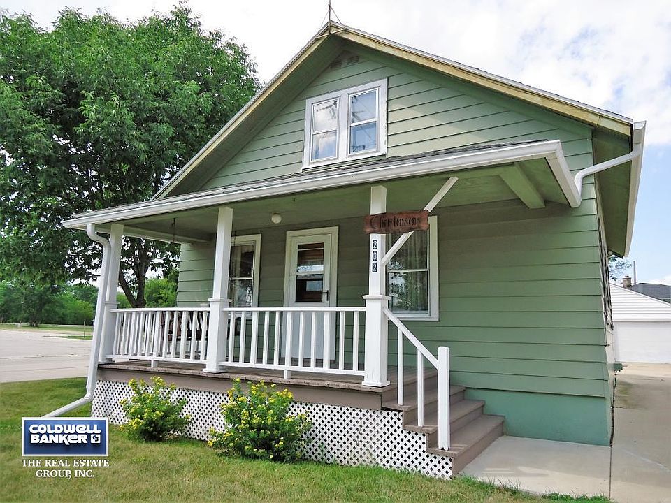 Welcome Home to 202 Grand Ave