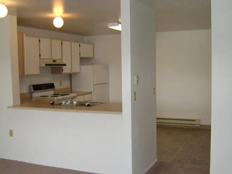 Yakima, WA Englewood Garden Villas Apartments Kitchen area