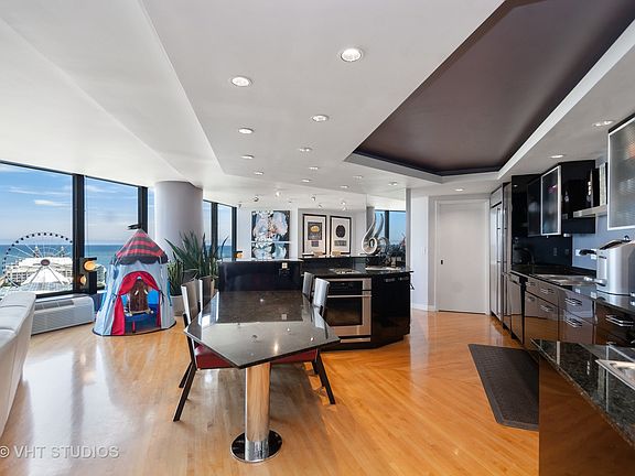 5th image of 505 N Lake Shore Dr APT 1806