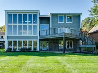 188 W Mohawk Dr, Malvern, OH 44644