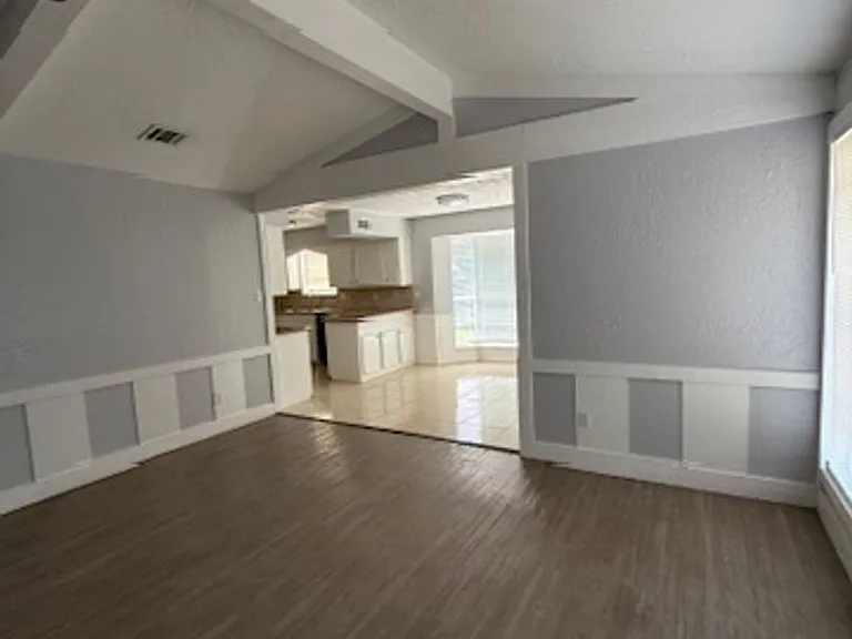 5218 Long Creek Ln — Photo 3