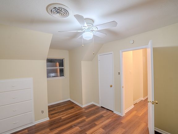4th image of 4611 Lavender Ln