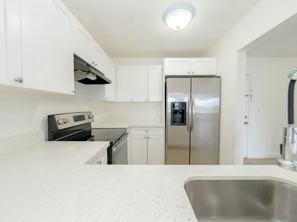 Montego Bay Apartments- 1095 W 77 St Hialeah, FL 33014
