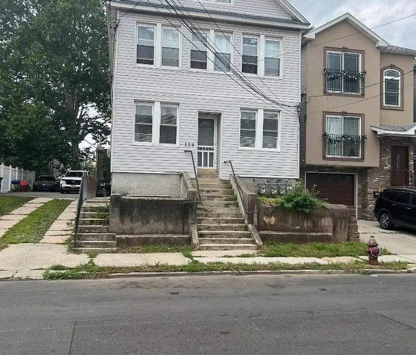 628 Magnolia Ave