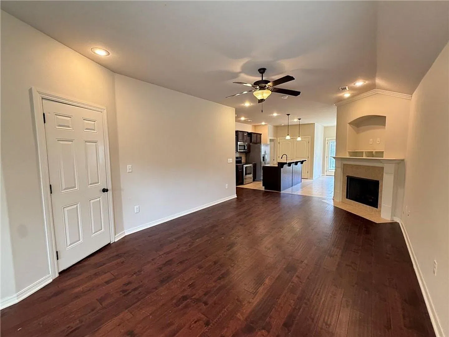 Nice Home in middle of Fayetteville — Photo 3
