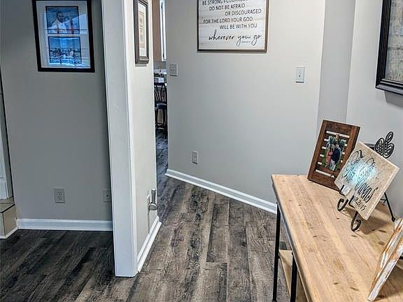 3rd image of 7156 Breckenridge Dr