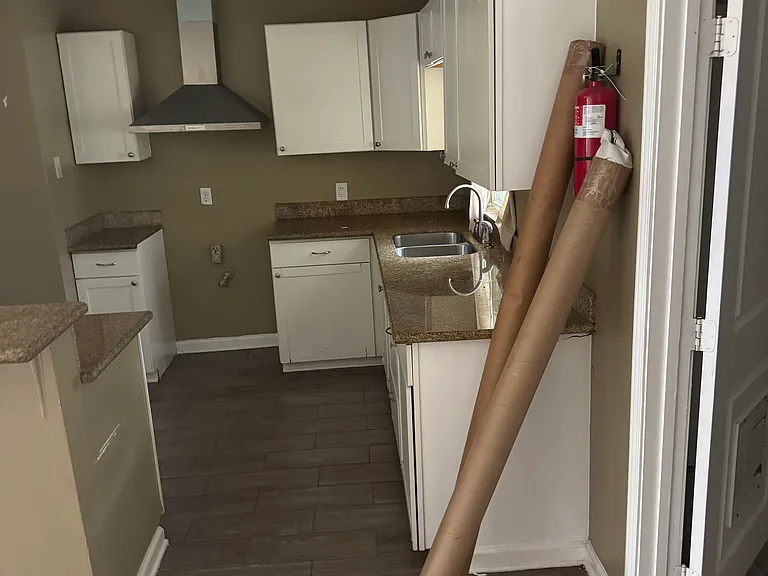 4626 E Dayton Ct — Photo 5