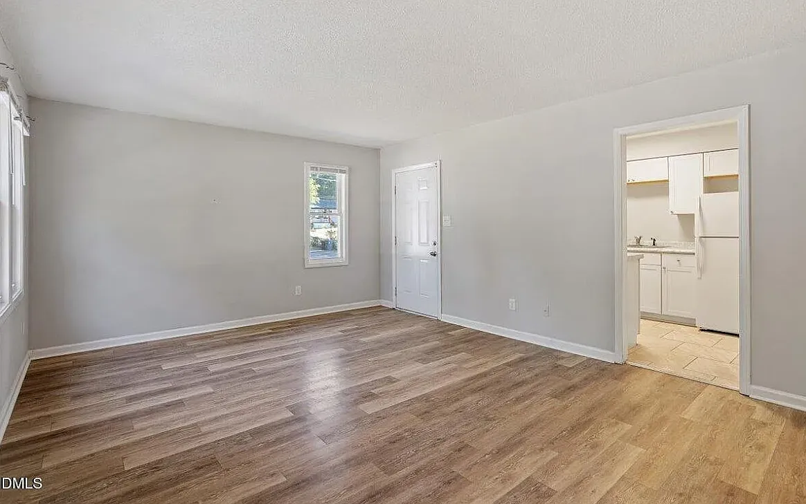 2 bed, 800 sqft, $1,250 — Photo 1