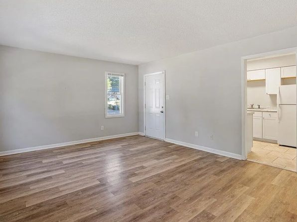 916 Fiske St APT B