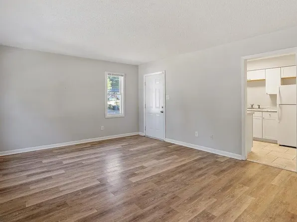 916 Fiske St APT B, Durham, NC 27703