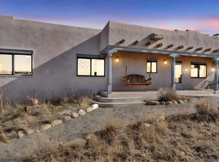 60 Camino De Golondrina, Ranchos De Taos, NM 87557