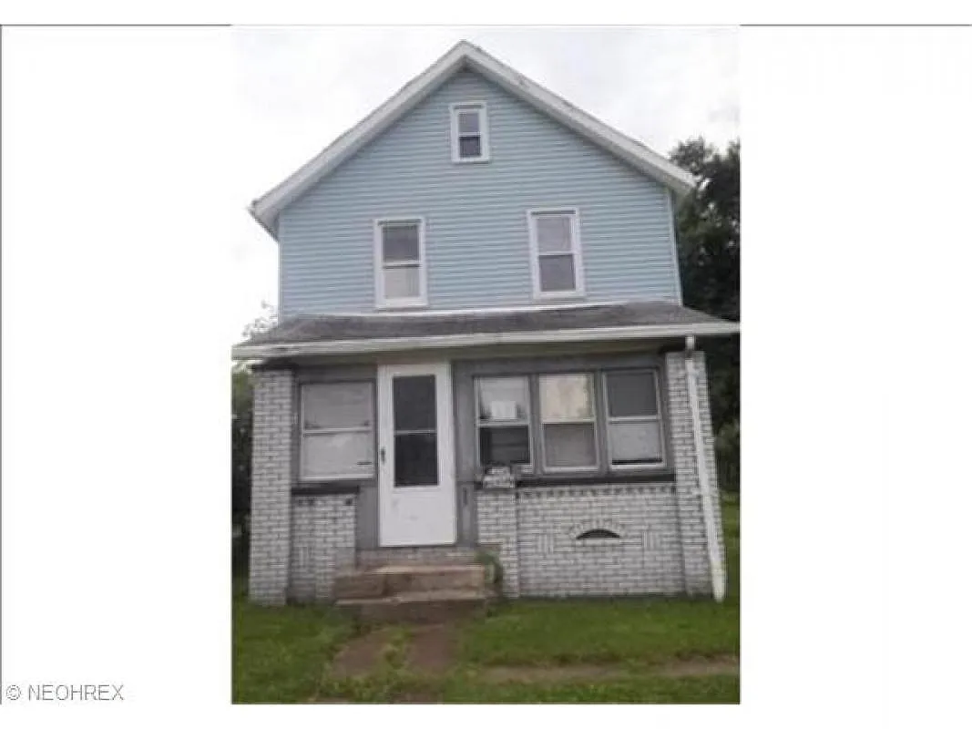 22849 Lake Park Blvd photo 1