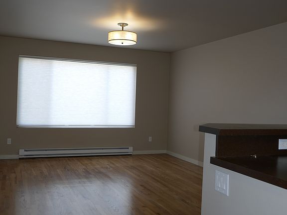 4th image of 311 13th Ave E #E5