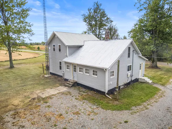 13151 Tripp Rd, Waldron, MI 49288