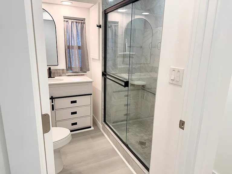 Guest bath with walk-in shower