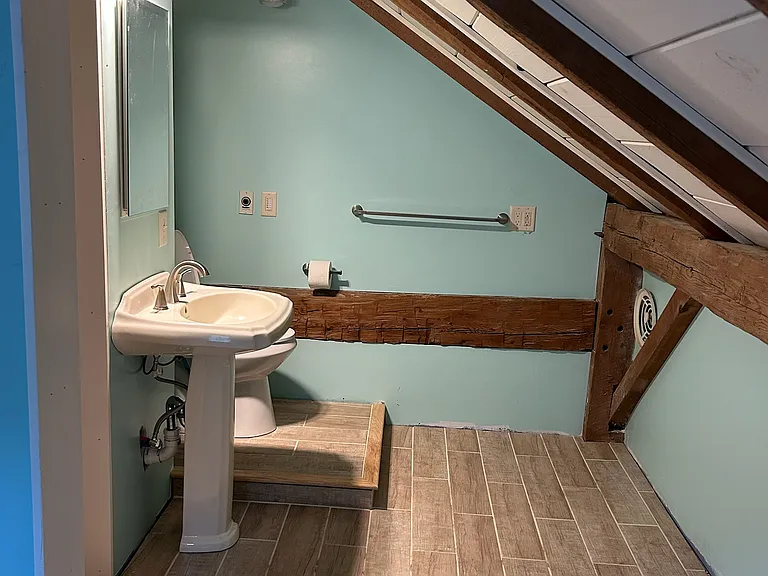 260 Richard Rd — Photo 22