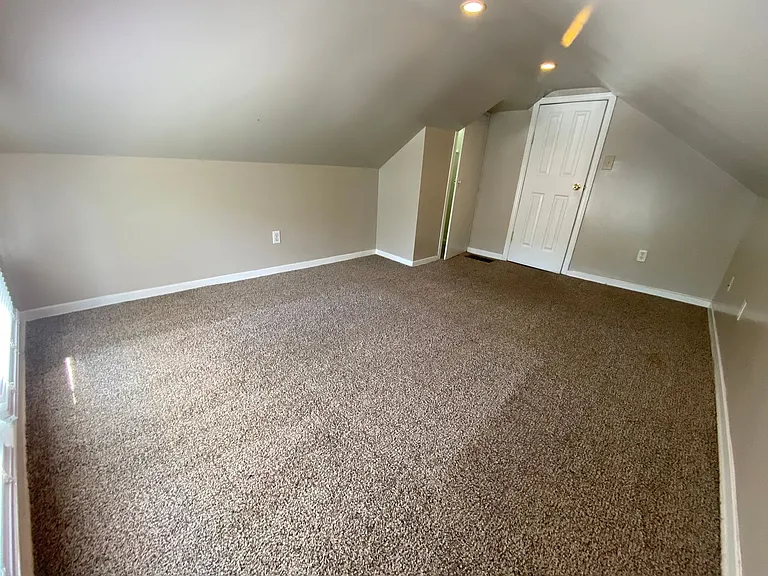 428 E. Lane Ave — Photo 32