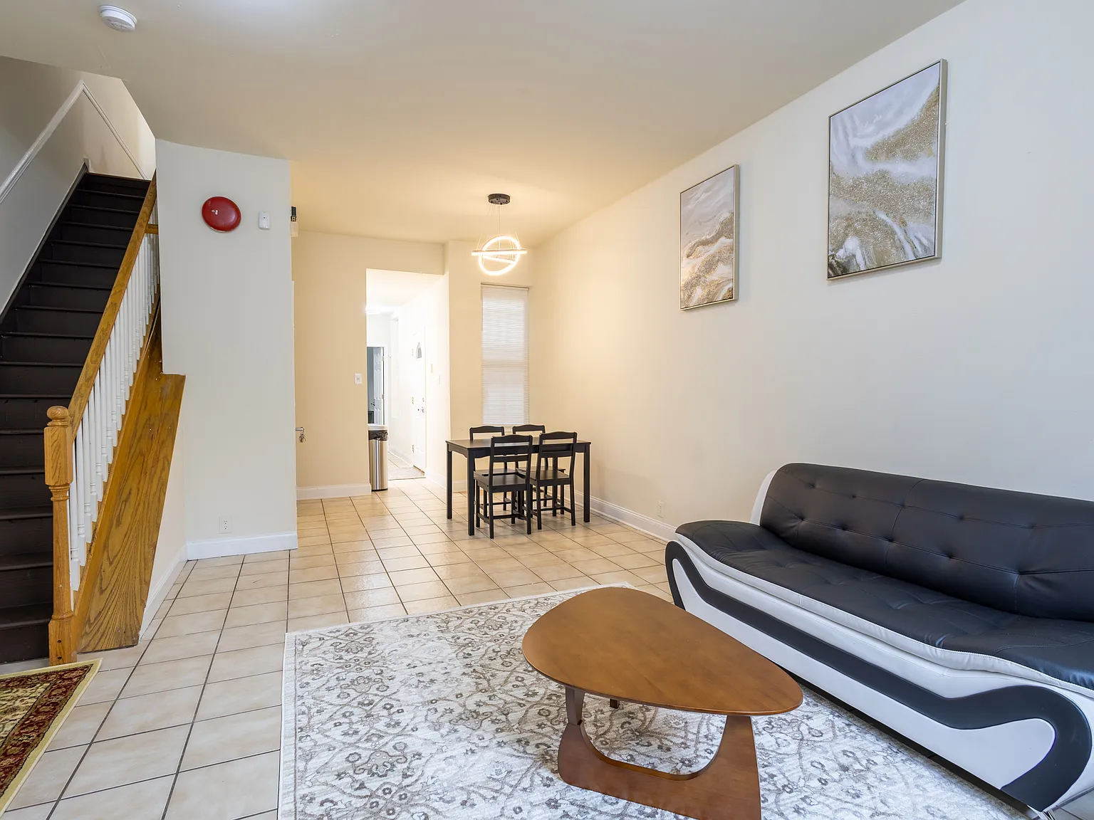 7 bed, 1900 sqft, $950 — Photo 3