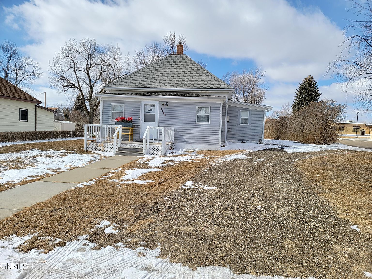 1142 McKenzie St, New England, ND 58647 Zillow