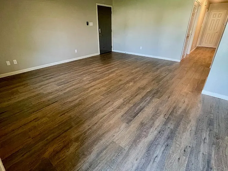 1711 Tryon Rd — Photo 5