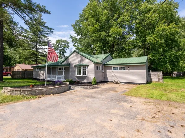 451 County Route 12, Pennellville, NY 13132