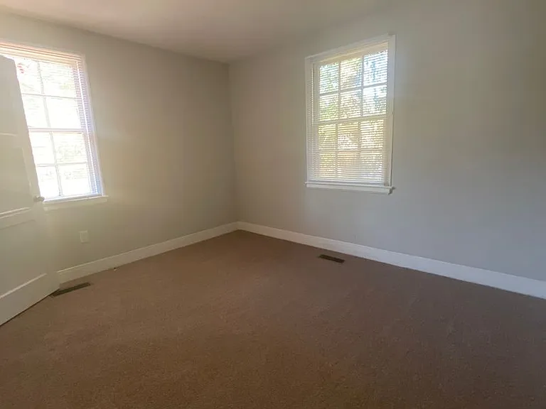 706 N Horner Blvd — Photo 10