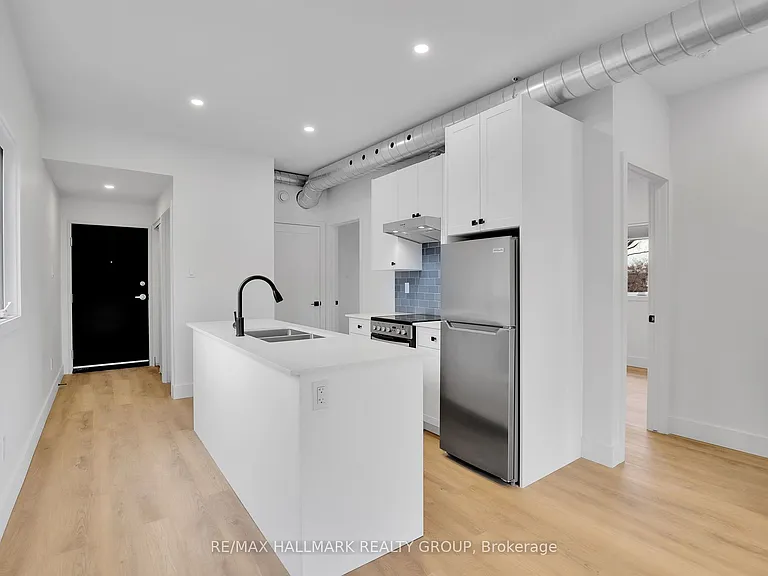 109 Russell Ave #4 — Photo 8