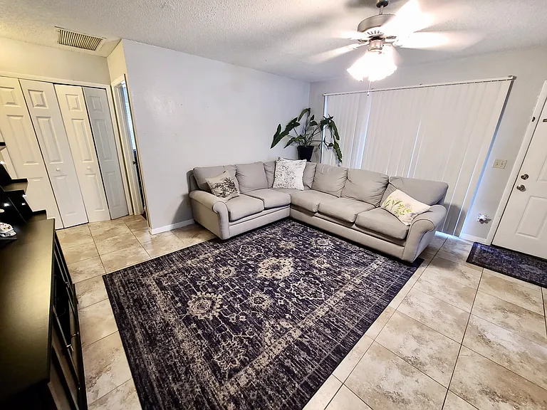 611 Casa Park Ct #D — Photo 7