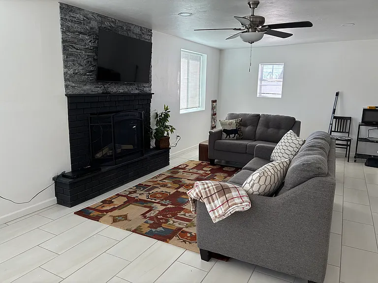 801 S Belvedere Ave — Photo 9