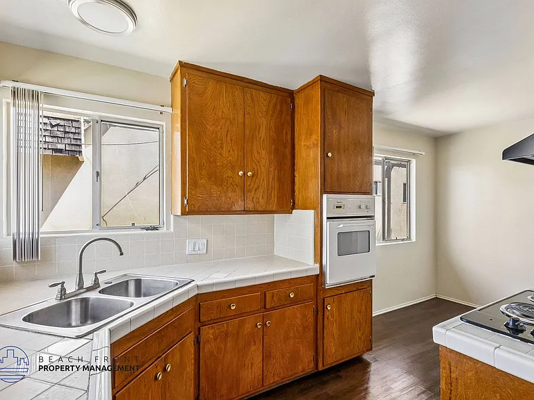 1010 Larch St. — Photo 6