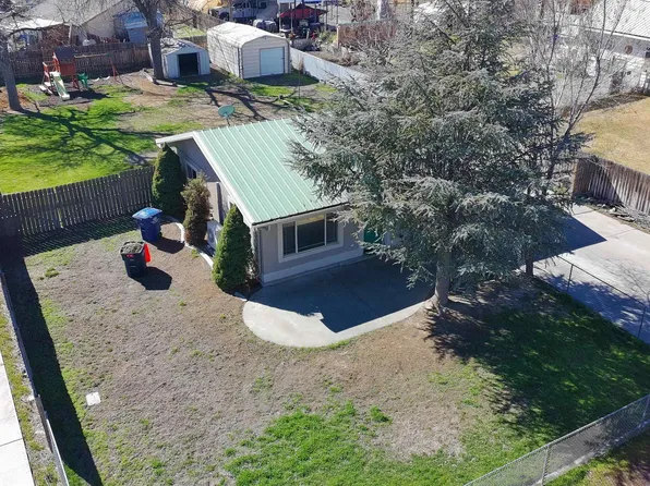 743 Lawrence Ave, Twin Falls, ID 83301