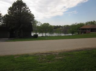 1359 Pier Dr, Davis, IL 61019
